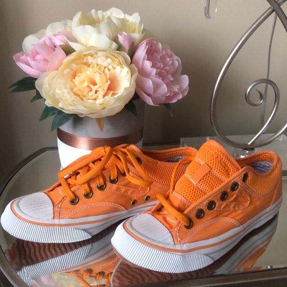 TRETORN Gullwing shoes - Picture 1 of 6